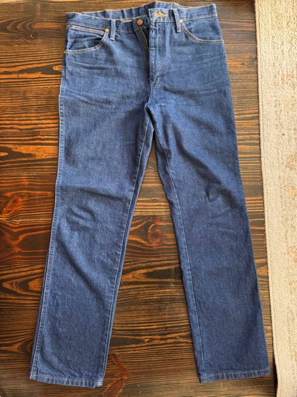 34x32 Wrangler Men’s Cowboy Cut Straight-Leg Jeans in Dark Blue Denim
